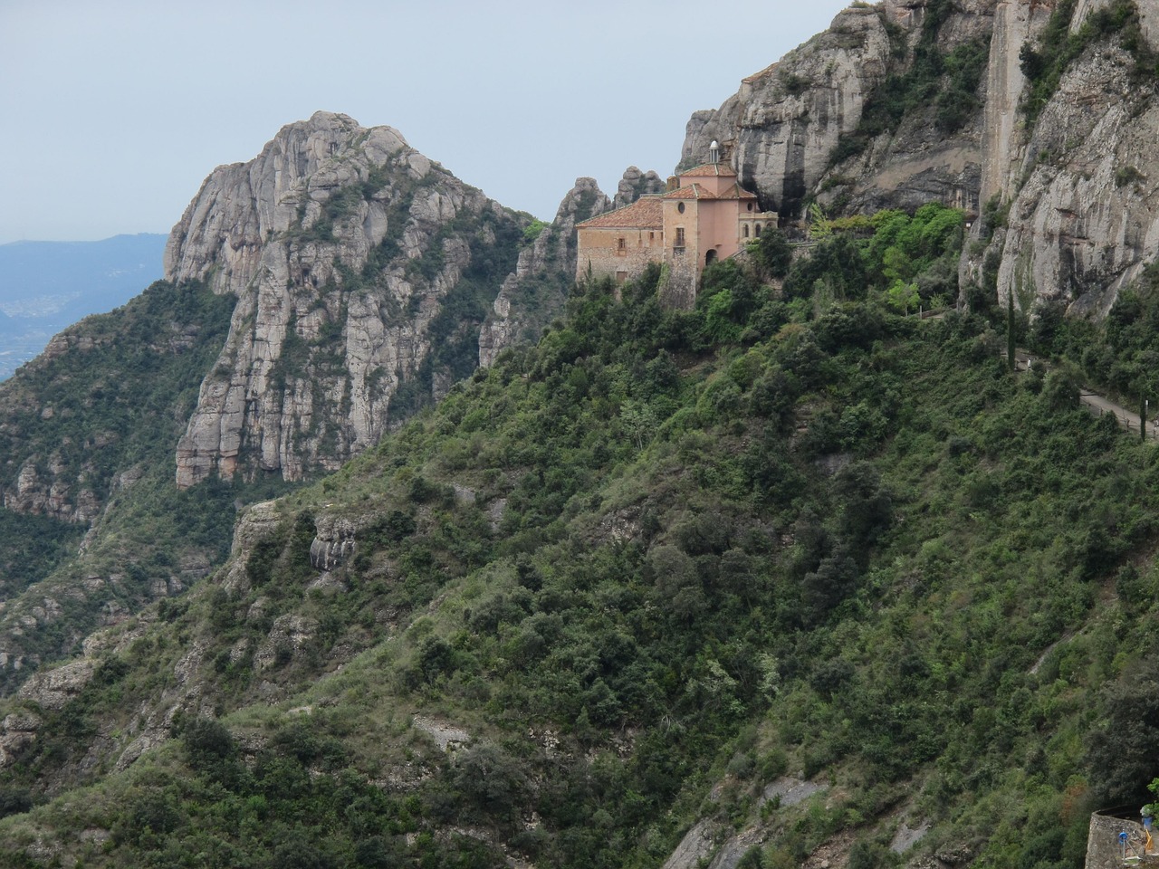 广西十万大山旅游景点（广西十万大山景区）