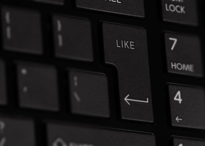 美股存储芯片概念股盘前上涨，Sandisk、美光科技均涨超1%