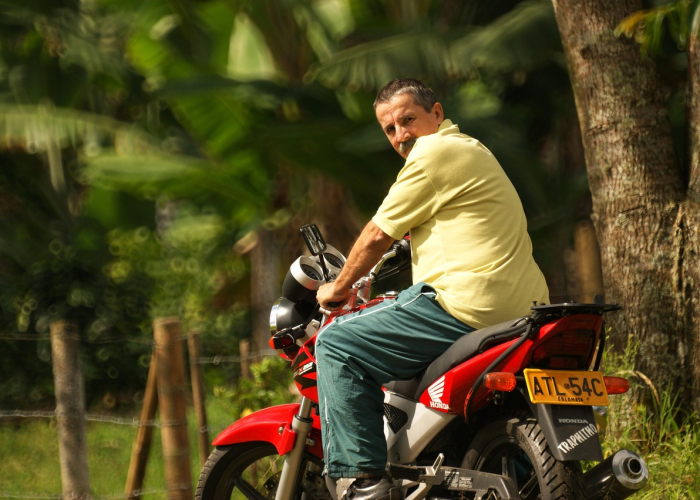 🎉 美国确诊病例超35000例美国确诊病例破千万