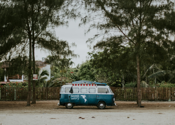 31省份昨日新增确诊15例(31省昨日新增本土确诊56例)