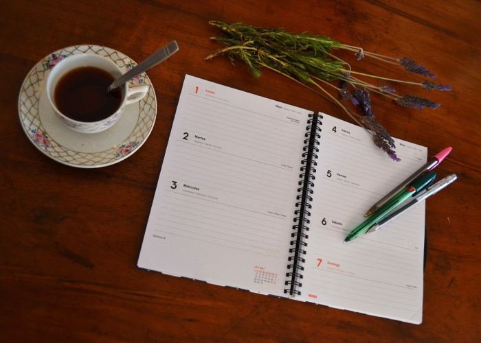 碳酸锂期货主力合约由跌转涨