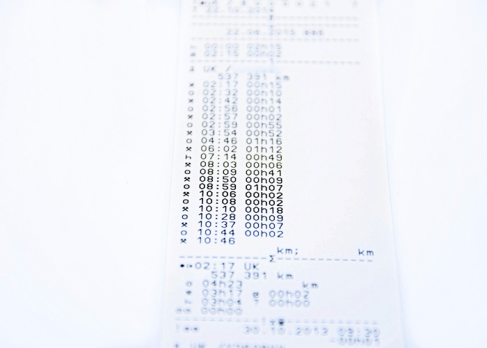 美图业绩预告：2025年经调归母净利润同比增长约60%至66%