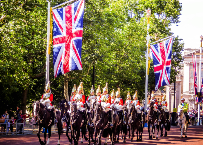 假期安排2021法定节假日,2021官方法定节假日休息